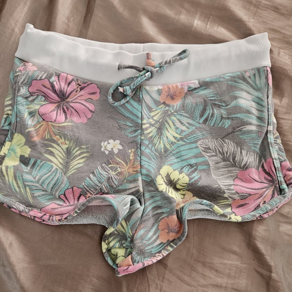 Floral Print Women's Shorts